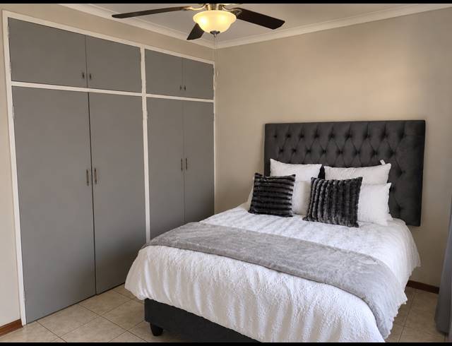 2 BEDROOM TOWNHOUSE FOR SALE IN RUSTENBURG CENTRAL